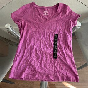 Banana Republic Timeless Tee V Neck - NWT